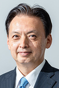 Kenichi H Hosomi